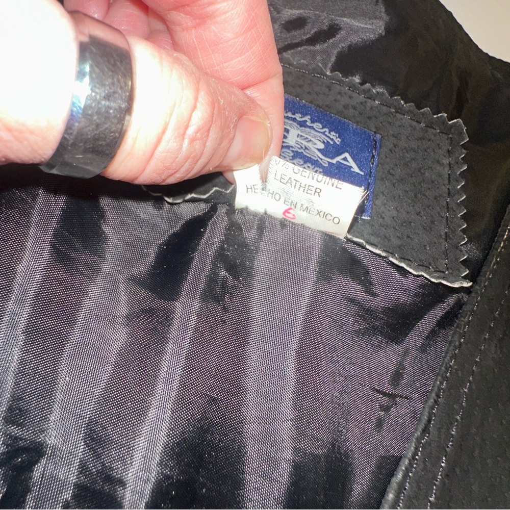 NRA Authentic Gear Men’s Lg Concealed Carry Black Leather Suede Lined Biker Vest - Picture 12 of 13